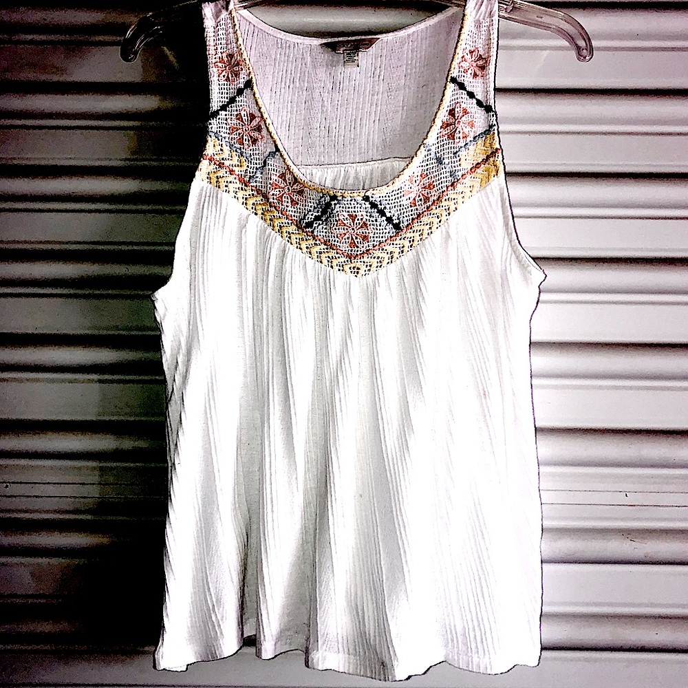 Lucky Brand White Embroidered Blouse